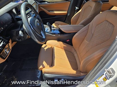 Used 2023 BMW 540i w/ Convenience Package RWD image 10