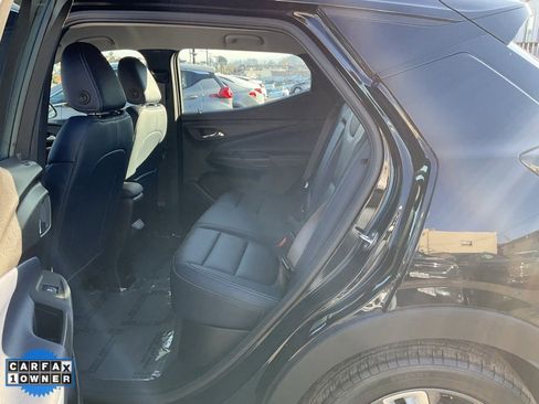 Used 2022 Chevrolet Bolt EUV LT w/ Convenience Package image 24