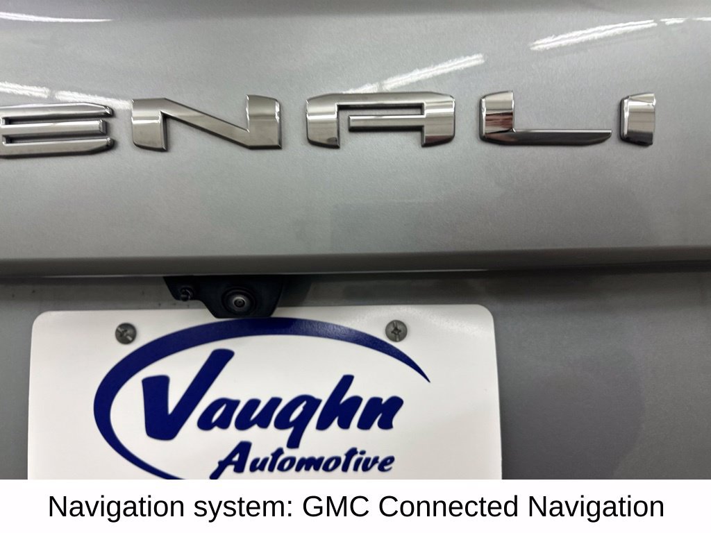 Used 2025 GMC Yukon XL Denali AWD/4WD image 17