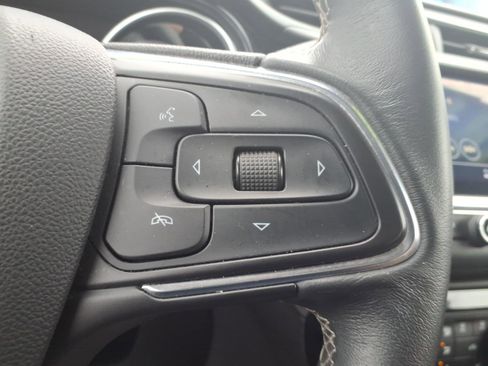 Used 2023 Buick Encore GX Preferred w/ Cold Weather Comfort Package AWD/4WD image 17