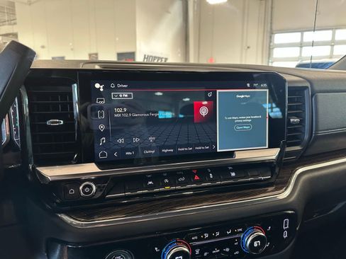 Used 2022 GMC Sierra 1500 Elevation w/ LPO, Elevation Black Package image 22