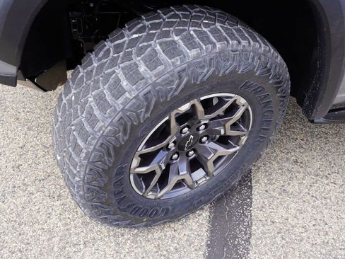 New 2026 Chevrolet Colorado ZR2 image 9