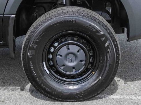 New 2025 Mercedes-Benz Sprinter 2500 image 11