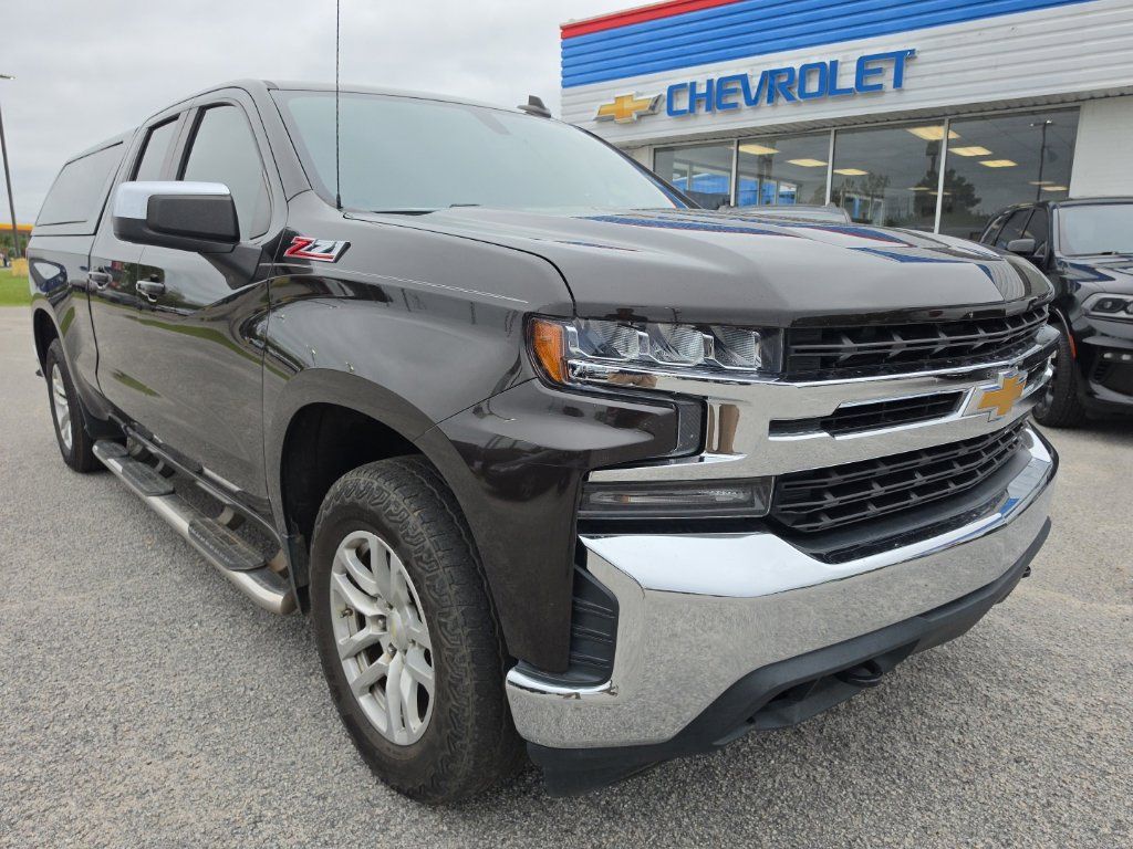 Used 2019 Chevrolet Silverado 1500 LT w/ All-Star Edition AWD/4WD image 1