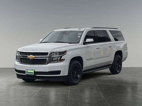 Used 2019 Chevrolet Suburban LT AWD/4WD image 4