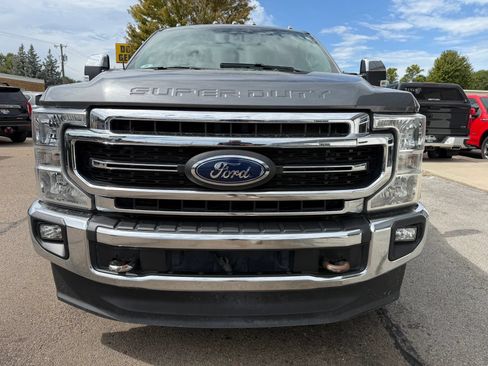 Used 2022 Ford F250 Lariat w/ Lariat Ultimate Package AWD/4WD image 3
