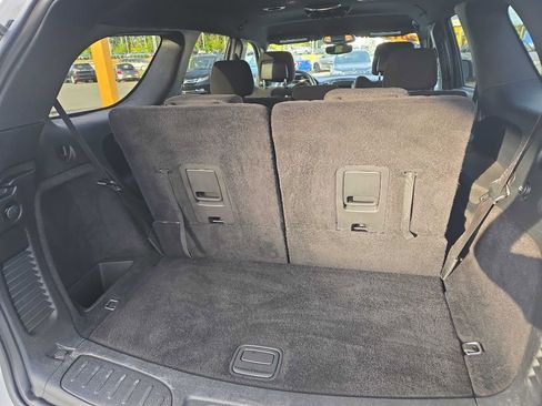 Used 2019 Dodge Durango SXT image 11