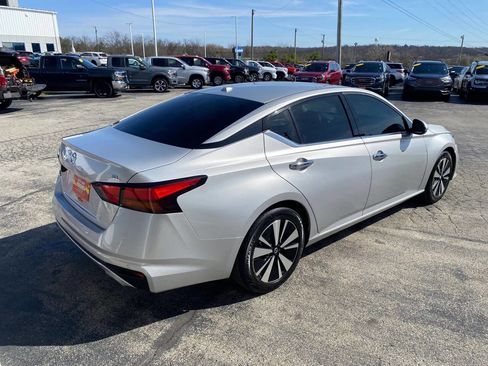 Used 2019 Nissan Altima 2.5 SL FWD image 5