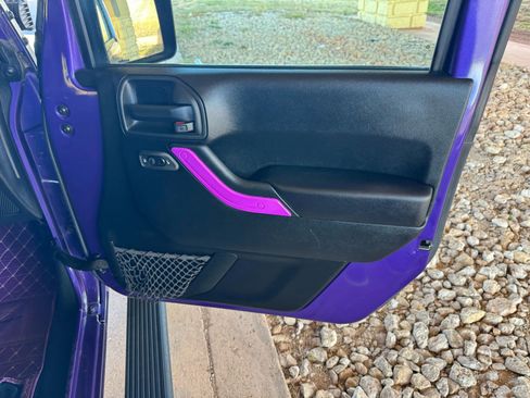 Used 2018 Jeep Wrangler Unlimited Sport S image 24