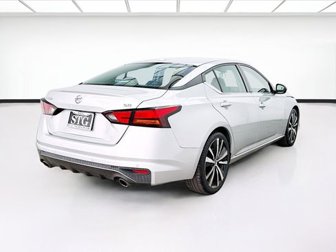 Used 2022 Nissan Altima 2.5 SR image 4