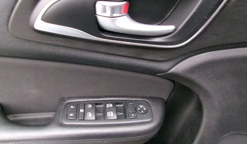 Used 2016 Chrysler 200 Limited w/ Convenience Group FWD image 13