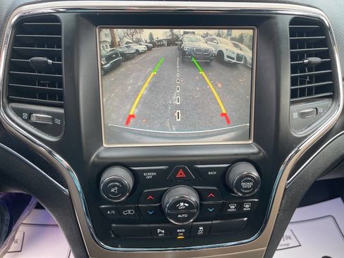 Used 2014 Jeep Grand Cherokee Limited image 18