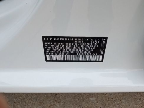 Used 2025 Volkswagen Jetta Sport FWD image 3