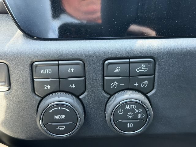 New 2026 Chevrolet Silverado 1500 RST w/ Redline Edition AWD/4WD image 28