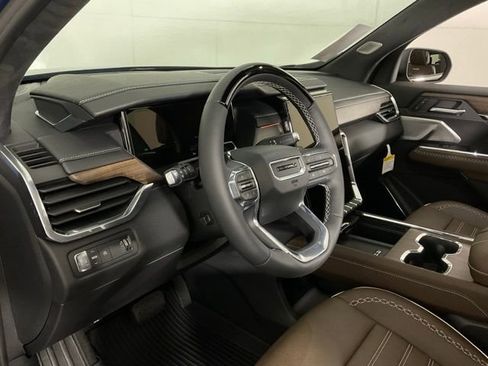 New 2026 GMC Acadia Denali Ultimate w/ LPO, Floor Liner Package image 19