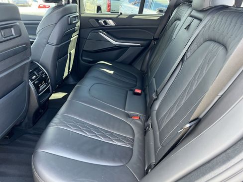 Used 2022 BMW X5 M50i w/ Executive Package image 25