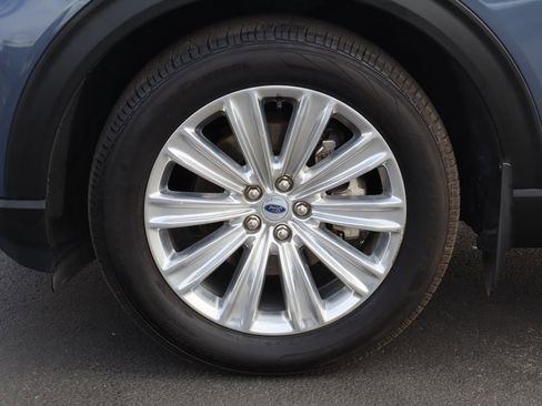 Used 2021 Ford Explorer Limited w/ Equipment Group 301A image 33