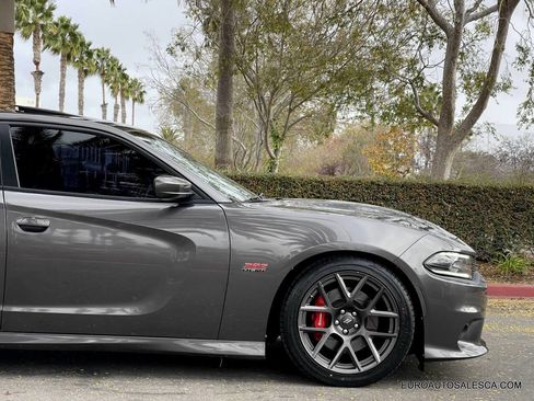 Used 2017 Dodge Charger R/T Scat Pack w/ Technology Group image 11