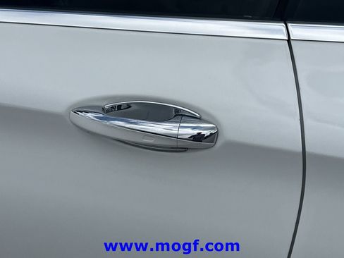 Used 2018 Mercedes-Benz C 300 4MATIC Cabriolet image 27
