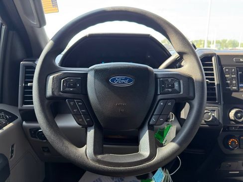 Used 2017 Ford F150 XL w/ Equipment Group 101A Mid AWD/4WD image 15
