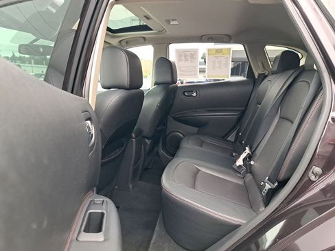 Used 2011 Nissan Rogue SV w/ SL Pkg image 13