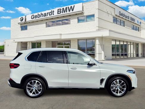 Used 2026 BMW X5 xDrive40i w/ Premium Package image 7