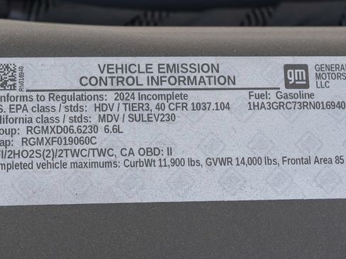 Used 2024 Chevrolet Express 3500 w/ Power Convenience Package RWD image 14