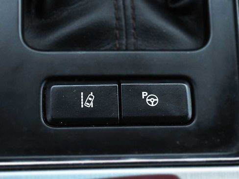 Used 2019 Ford F150 Platinum w/ Equipment Group 701A Luxury image 27