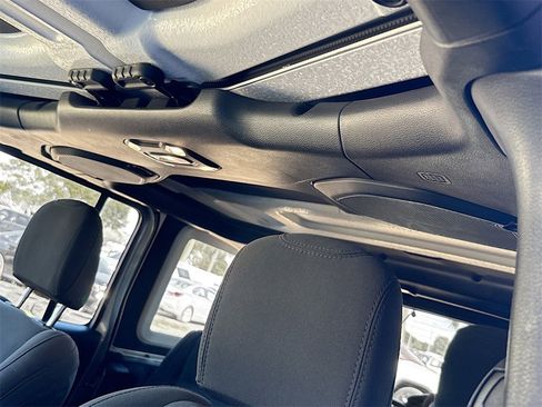 Used 2021 Jeep Wrangler Unlimited Sport image 19