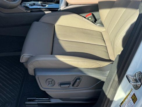 New 2025 Audi Q5 Premium Plus image 18