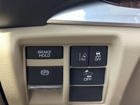 Used 2017 Acura MDX SH-AWD w/ Technology Package image 14