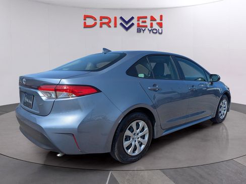 Used 2023 Toyota Corolla LE image 5
