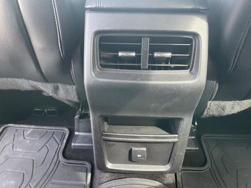 Used 2015 Ford Edge SEL w/ Equipment Group 201A image 22