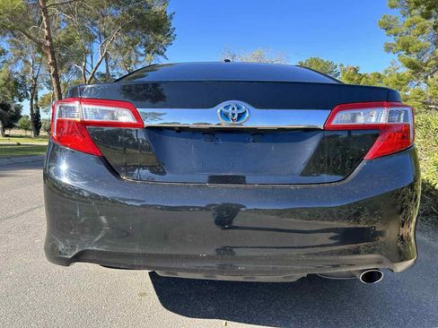 Used 2014 Toyota Camry XLE w/ Leather Package image 7