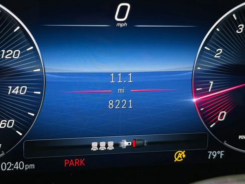 Certified 2024 Mercedes-Benz GLB 250 4MATIC image 3