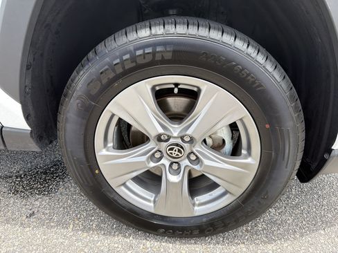 Certified 2024 Toyota RAV4 XLE FWD image 23