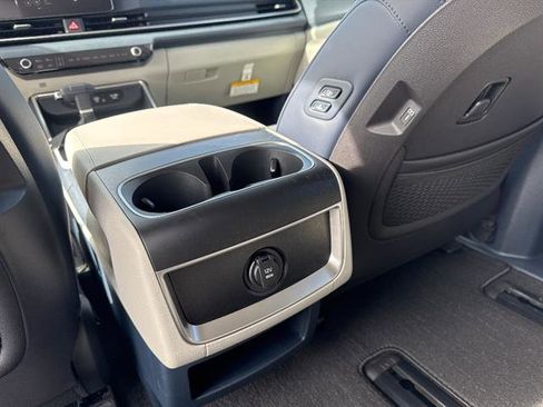 New 2026 Kia Carnival EX image 13