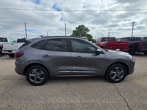 Used 2024 Ford Escape ST-Line w/ Tech Pack #1 AWD/4WD image 6