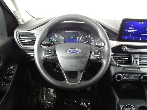 Used 2022 Ford Escape SE image 23