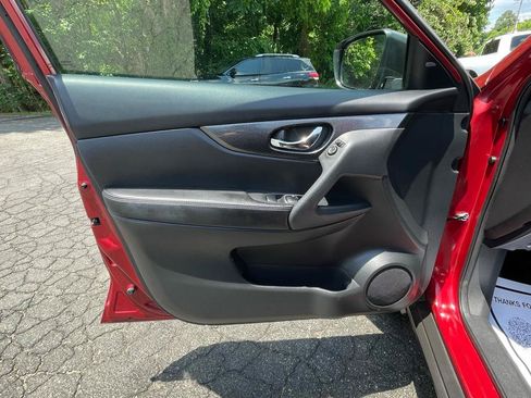 Used 2016 Nissan Rogue SL w/ SL Premium Package AWD/4WD image 16