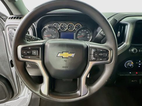 Used 2019 Chevrolet Silverado 1500 LT RWD image 16