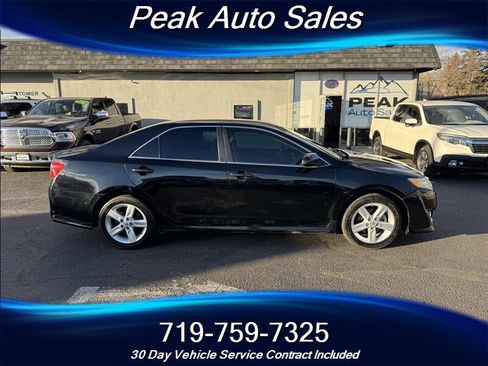 Used 2014 Toyota Camry SE image 8