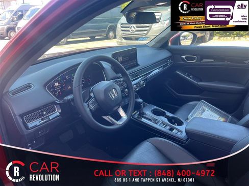 Used 2024 Honda Civic Touring image 4