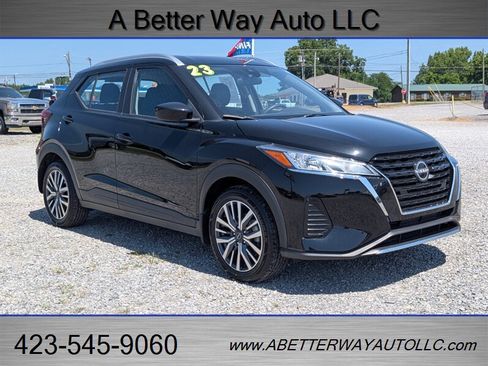 Used 2023 Nissan Kicks SV FWD image 6