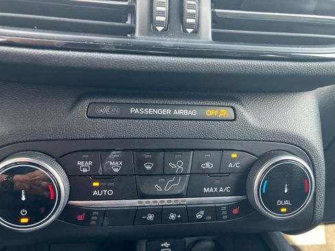 Used 2024 Ford Escape ST-Line w/ Cold Weather Package image 23