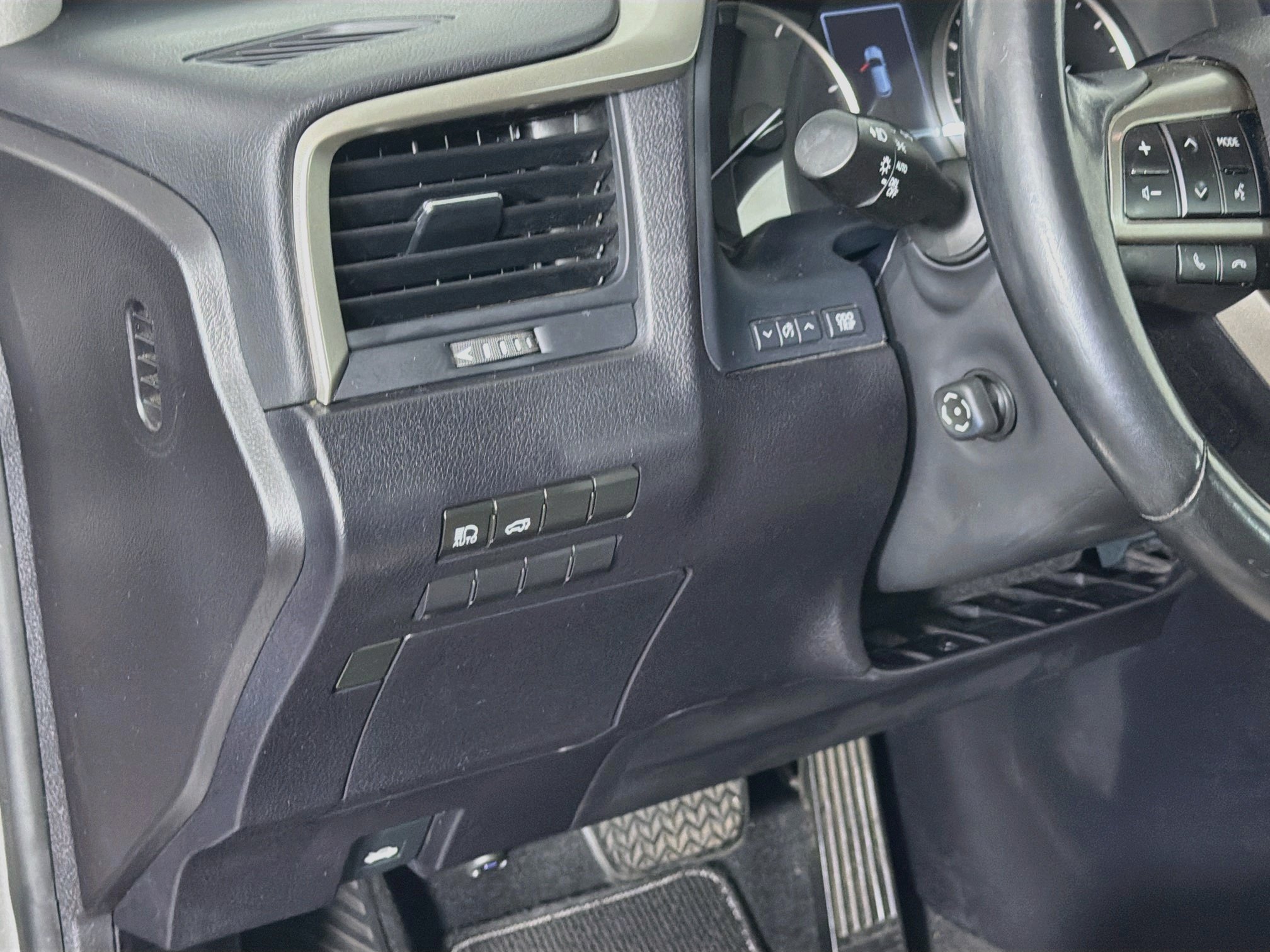 Used 2021 Lexus RX 350 FWD w/ Accessory Package image 17