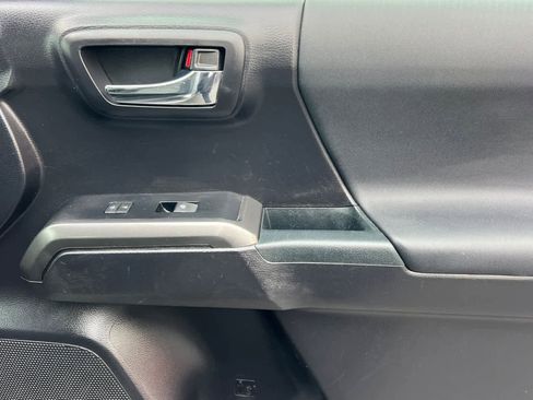 Certified 2021 Toyota Tacoma TRD Sport image 17