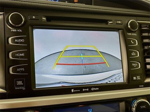 Used 2017 Toyota Highlander Limited image 14