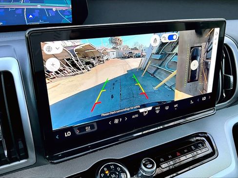 Certified 2025 Ford Expedition Active image 29