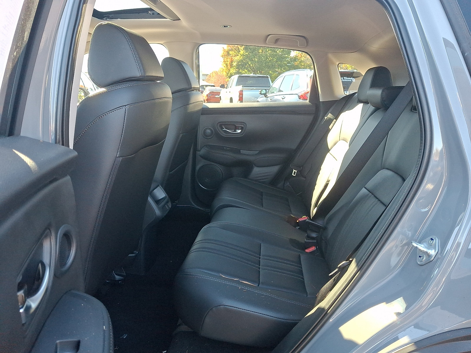 New 2027 Honda HR-V EX-L image 5